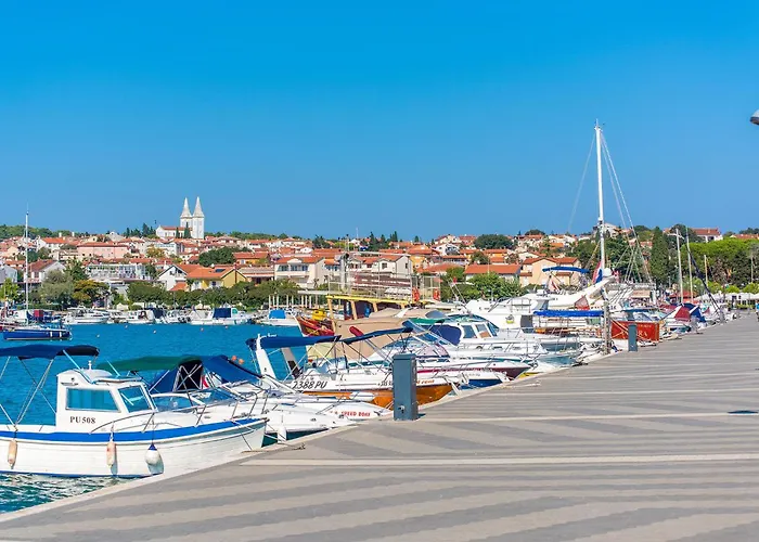 1 Bedroom Stunning In 메덜린