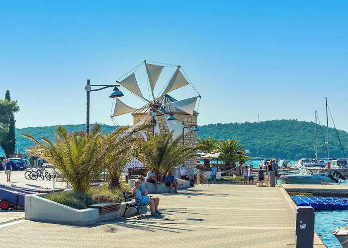 1 Bedroom Stunning In * 메덜린